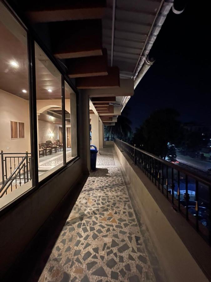 Hotel Vardhan Silvassa Eksteriør billede